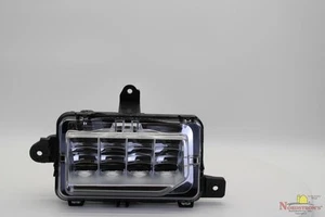 2022 GMC Yukon Fog Lamp Light Left 84739475 - Picture 1 of 2