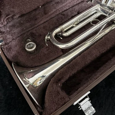 YAMAHA Trompete YTR-6320S gebraucht mit Hartschalenkoffer Mundstück - Bild 1 von 4