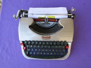 Typewriter Oliver Courier Portable W/Case 1950s Vintage - Picture 1 of 15