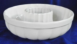 Pfaltzgraff "Ring Pan" Forno Rotondo #250, 9,5" Piatto Smerlato, Ceramica Bianca, Ecc - Foto 1 di 7