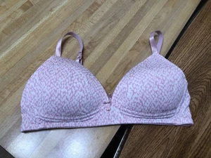Tahari Niña Talla 32A Inalámbrica Ligeramente Acolchada Camiseta Sujetador Rubor Rosa Estampado Artístico - Imagen 1 de 5