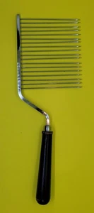 Angel Food Sponge Cake Cutter Slicer Breaker Wood Handle - Picture 1 of 7