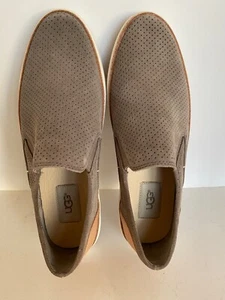 NEW UGG GRAY/GREY SUEDE SLIP ON~WOMENS SHOES SIZE US 7.5 - Picture 1 of 4