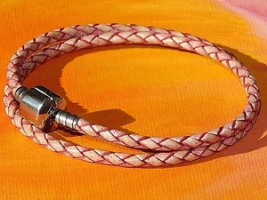 Antigua pulsera rosa con encanto europeo de cuero y acero doble envoltura - Lyme Bay Art - Imagen 1 de 3