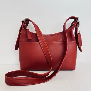 COACH VTG #9136 Legacy Small Leather Pocket Zip Hobo Shoulder Bag Red - Picture 1 of 17