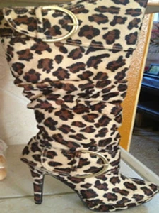 NUEVAS EN CAJA Promiscuas Botas con Estampado de Leopardo Talla 5.5 ¡LINDAS!¡! - Imagen 1 de 1