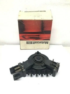 Interruptor de puerta amortiguador Ford 1975-76 Torino, T-Bird, Ranchero YH282 D5OZ-19B888-D Foto 1 de 4