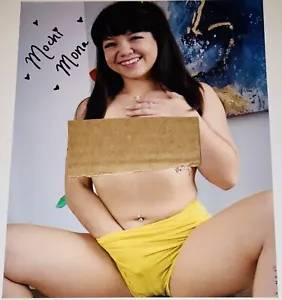MOCHI MONA ADULT FILM STAR - MODELLO FIRMATO AUTOGRAFO HOT 8X10 FOTO RARO! #4 - Foto 1 di 1