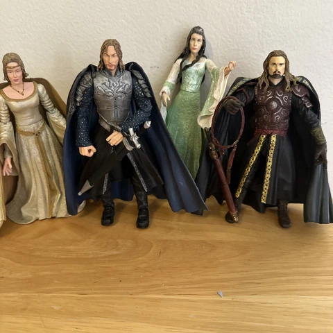 Vintage Lord of the Rings Lot Of  4 Figures  Marvel 2002/2004 Eomer Arwen Cover