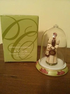 Avon President's Club Tribute 2006-2007 Mrs Albee Miniature - New in Box - Bild 1 von 1