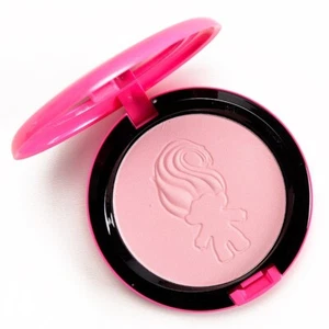 NIB MAC Trolls Beauty Powder Blush (Play It Proper) Full Size Pink Highlighter💝 - Picture 1 of 4