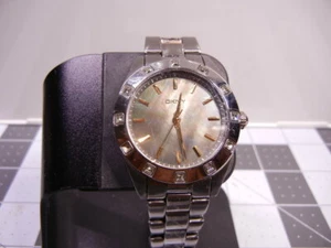 DKNY Damenuhr 36 mm grau Stahl Armband & Gehäuse Mineralglas Quarz ny8662 - Bild 1 von 7