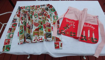 2 DE COLECCIÓN DELANTALES NAVIDEÑOS RAYAS FELICES FIESTAS Y ESCENAS NAVIDEÑAS Foto 1 de 4