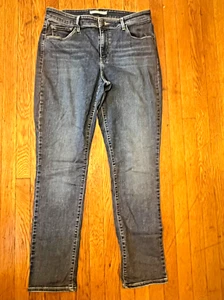 Levis Strauss Classic Mid Rise Women's Skinny Jean Blue Denim Size 14 32 x 30 - Picture 1 of 9