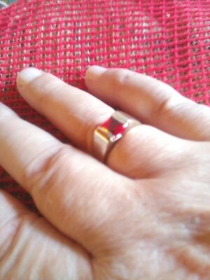 Anello in argento, da uomo, con pietra rubino naturale rossa, centrale - Immagine 1 di 4