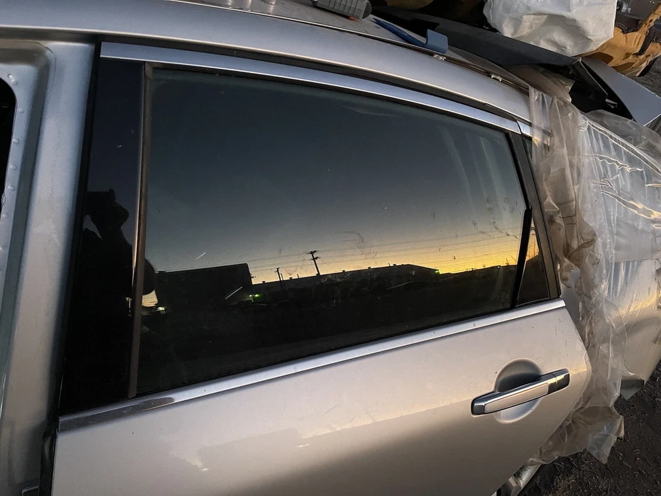 Infiniti M35 M45 2006-2009 puerta trasera izquierda ventana vidrio fabricante de equipos originales Foto 1 de 1