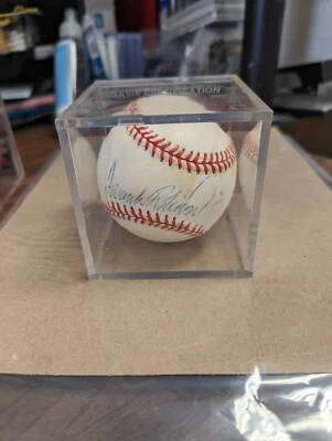 FRANK ROBINSON SIGNED AUTOGRAPHED OML BASEBALL!  Orioles, Reds! HOF! MVP! JSA cc - Image 1 of 2