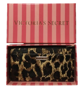 $100 New Victorias Secret Leopard Print Side Zip Wallet Credit Card Slots RARE - Picture 1 of 5