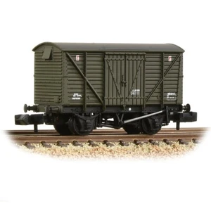 Furgoneta ventilada Graham Farish 373-704 BR 12T lados tablonados BR verde calibre N T48 - Imagen 1 de 17