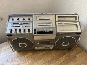 Ghettoblaster registratore radio stereo D8714 - Foto 1 di 8