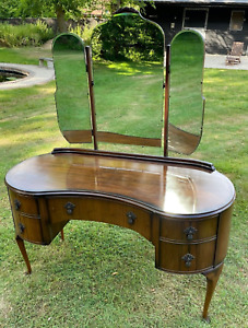 Art Deco wooden mirrored antique dressing table