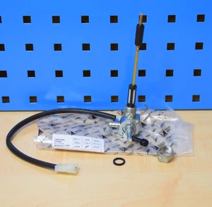 Original Aprilia RS 125 Benzinhahn mit Tank Sensor MP+GS Kraftstoffhahn - Bild 1 von 2