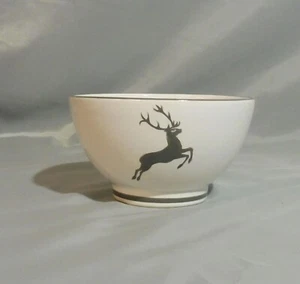 GMUNDNER Keramik " grauer Hirsch " , Müslischale Ø 13,5 cm , Höhe 7,5 cm - Bild 1 von 2
