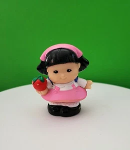 Fisher Price Little People Sonya Lee Figure - Picture 1 of 4
