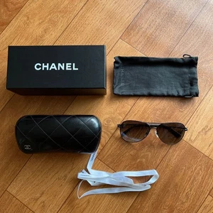 Gafas de sol Chanel Teardrop excelente estado, hechas en Italia caja incluida negras - Imagen 1 de 8