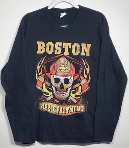 Camiseta negra Port & Co. Boston Fire Dept Skull & Helmet LS para hombre - Imagen 1 de 7