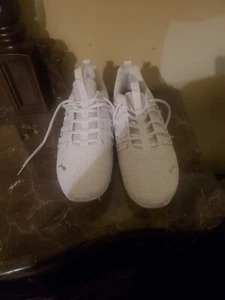 Zapatilla deportiva perforada PUMA Axelion para hombre 194319-01 talla 10 - Imagen 1 de 5