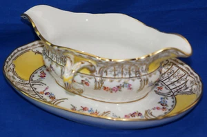 KPM Antique Large Gravy Boat, Yellow Gold, 10 1/4" - Picture 1 of 12