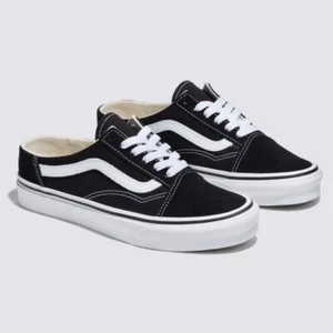 New Vans Old Skool Mule Shoes Sneakers - Black (VN0A3MUS6BT) - Picture 1 of 6