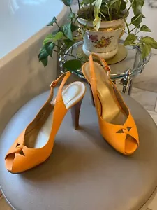 Stuart Weitzman Shoes 7 Metro Platform Slingback Peep Toe Heel Orange Leather - Picture 1 of 9