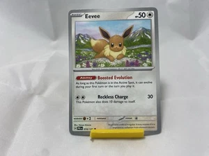 Eevee - 74/131 - Common Regular - Pokemon Prismatic Evolutions - NM - Picture 1 of 2