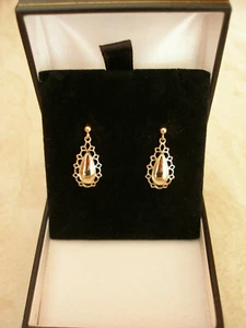 PAIR OF 9 CARAT GOLD FANCY DROP EARRINGS MADE IN UK BRAND NEW IN BOX 'QUALITY' - Picture 1 of 5