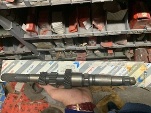 NEW ORIGINAL ALFA 156 PRIMARY GEARBOX SHAFT 46808449 - Picture 1 of 2