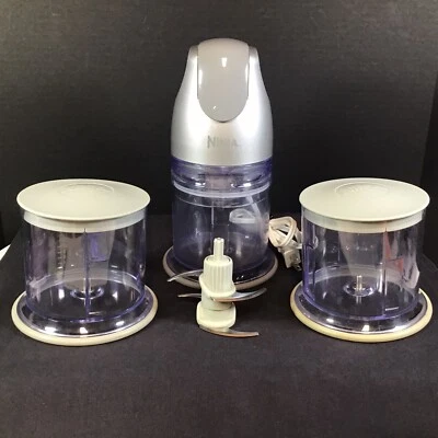 Cabezal de motor de licuadora Ninja Master Prep con cuchilla y 3 cuencos de taza de 16 oz para mezclar Foto 1 de 4