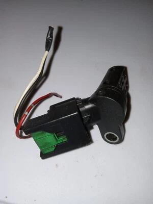 2006-2010 INFINITI M35 OEM VQ35DE LEFT FRONT DRIVER CAMSHAFT POSITION SENSOR - Image 1 of 4