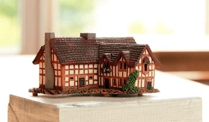 Midene Pottery House - Incense Cone Holder, Shakespeare Birthplace Miniature 7cm - Picture 1 of 12