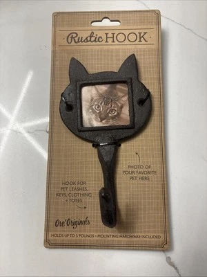 Gancho rústico para gato con marco de fotos Foto 1 de 4