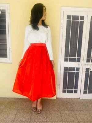 Elegante Falda Midi de Seda Roja para Mujer Hecha a Mano Moda Navidad Fiesta Ropa Falda Foto 1 de 4