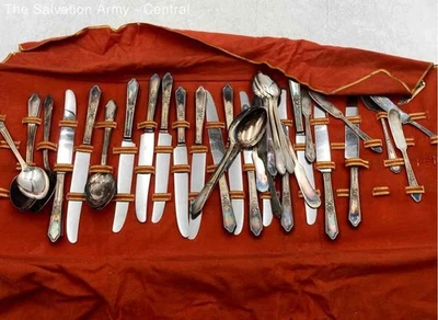 Lote de cucharas para utensilios de cocina R&B plateadas, juego de cubiertos surtidos de cuchillos Foto 1 de 4