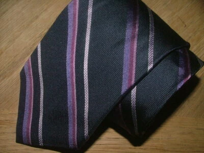 CORBATA PARA HOMBRE VISTA METROPOLITANA 100 % SEDA PÚRPURA AZUL MARINO RAYAS #0114 Foto 1 de 3