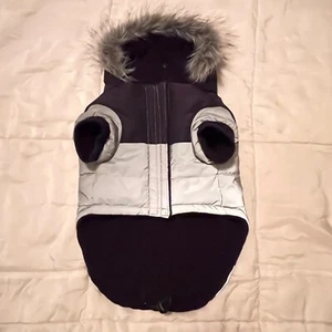 Canada Pooch TRUE NORTH Dog Parka Sz 14 REFLECTIVE GRAY/Black Fleece Hooded EUC - Picture 1 of 21