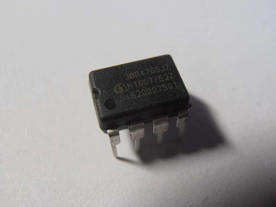 4X ICE3BR4765JZ Off-Line SMPS Curr Cntlr 650V dip8 infineon Genuino Foto 1 de 1