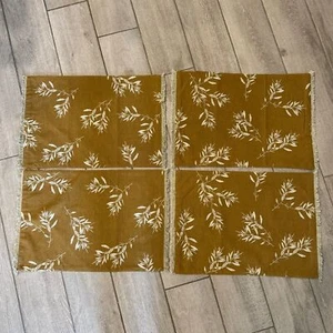 4 hellbraune & weiße Tischsets aus botanischem Stoff - Bild 1 von 6
