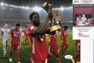 Signed Alphonso Davies FC Bayern Munich Soccer 8x10 Photo #5 JSA Authentication - Picture 1 of 5