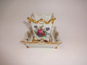 Vintage White Footed Vase ? & Trinket Dish Flowers Floral Gold Tone Trim 22/170 - Picture 1 of 7