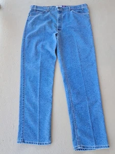 Levi's Strauss Signature Relaxed Fit 540 Wrinkle Free 44w 34L Vtg. Made In USA - Picture 1 of 5